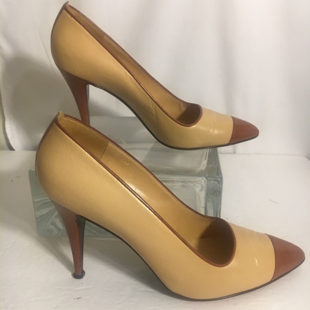 CALVIN KLEIN 2-Tone Italian Leather Pumps